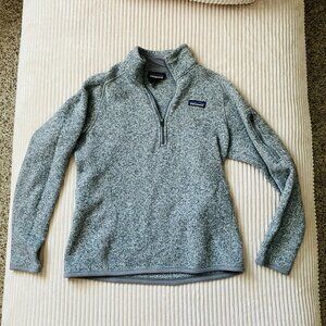 Grey Patagonia quarter zip - Size M